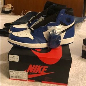 Jordan one Alt Royal